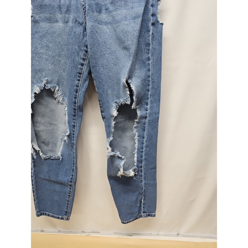 Celebrity Pink Women's Regeneration Slim Blue Denim Jeans Distressed Size 3 - Picture 9 of 16